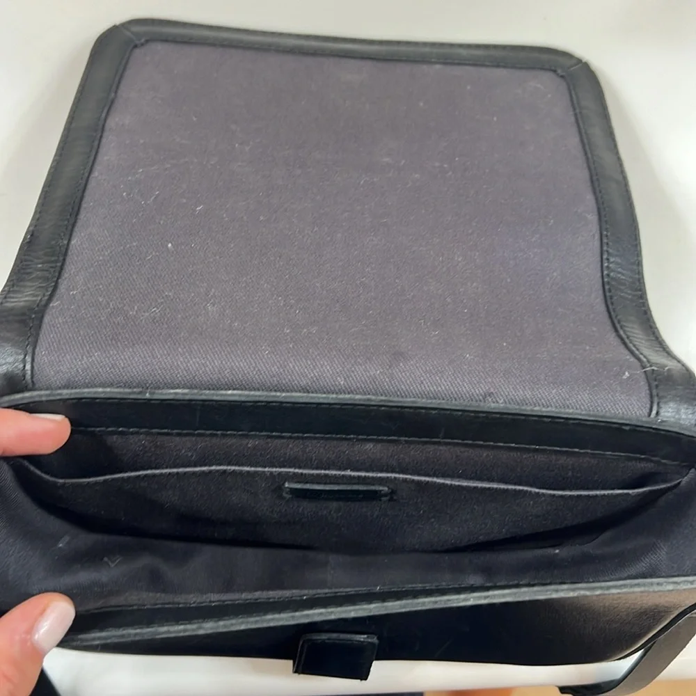 Madewell The Transport Flap Shoulder Bag - Picture 8 of 8